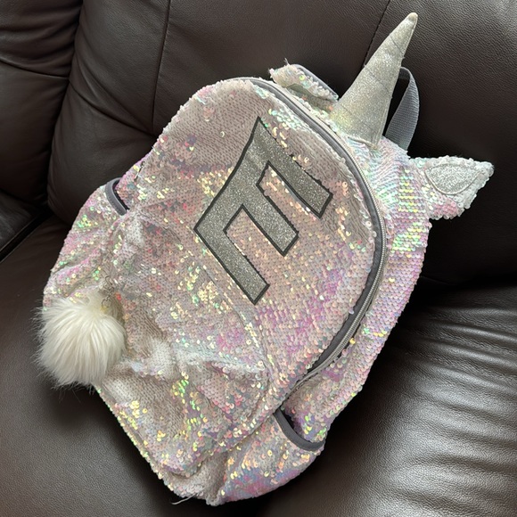 Unicorn “E” backpack and pencil bag - Picture 3 of 5